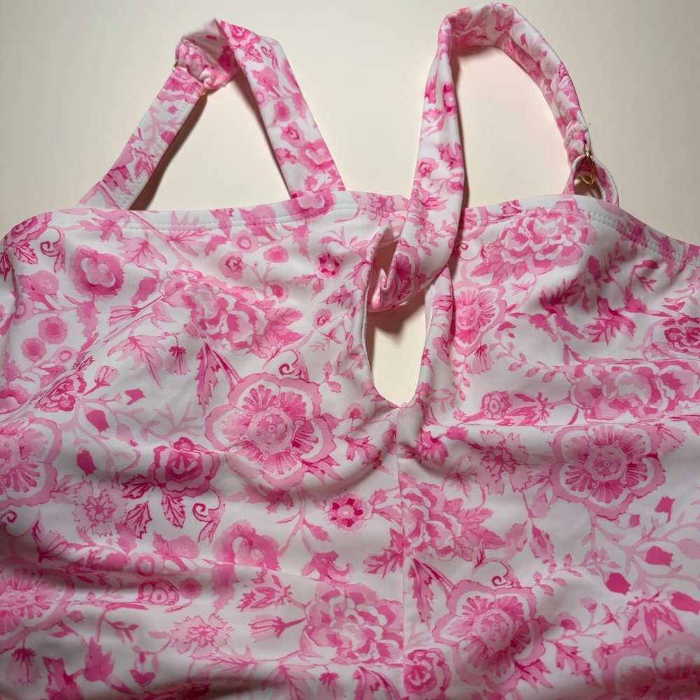 NWT-Crown & Ivy Pink/White Floral Keyhole Plus Swim Tankini 3X 🌸💗🤍